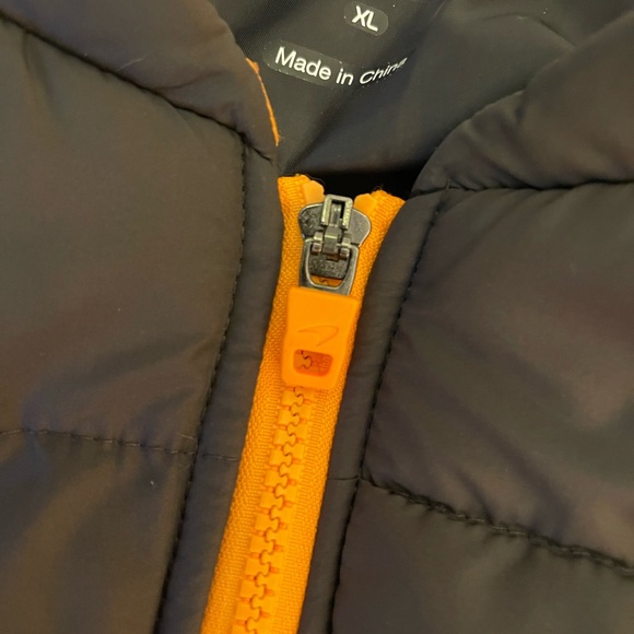 McLaren Black and Orange Renault Down Filled Vest / Team Gilet - Never Worn!! - Picture 2 of 10